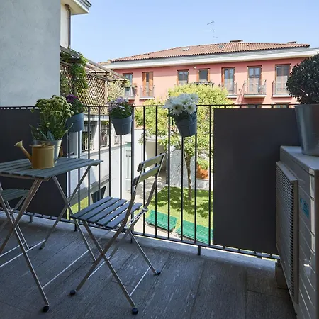 Deluxe Navigli *